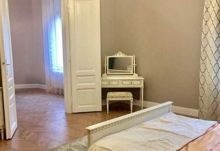 Apartament de 190 mp cu 3 camere de LUX pe Metianu Comision 0 - Poză 4