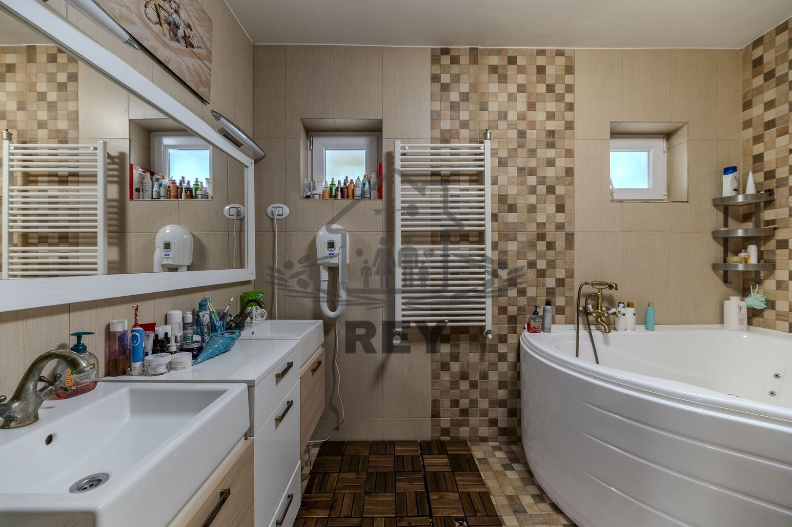 De Vânzare Vila Superba la liziera parcului Sub Arini - Poză 5