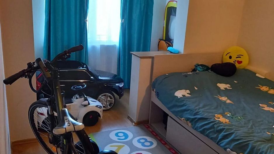 Apartament 3 Camere, Zona Aradului, Mobilat si Utilat Complet, 2 Bai, 3 Balcoane - Poză 8