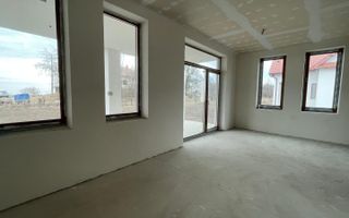 Casa spatioasa cu 1000 mp teren in Aiton - Poză 21