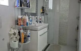 Casă cu 5 camere 130 mp - doua ap. separate,  zona Racadau - Poză 9