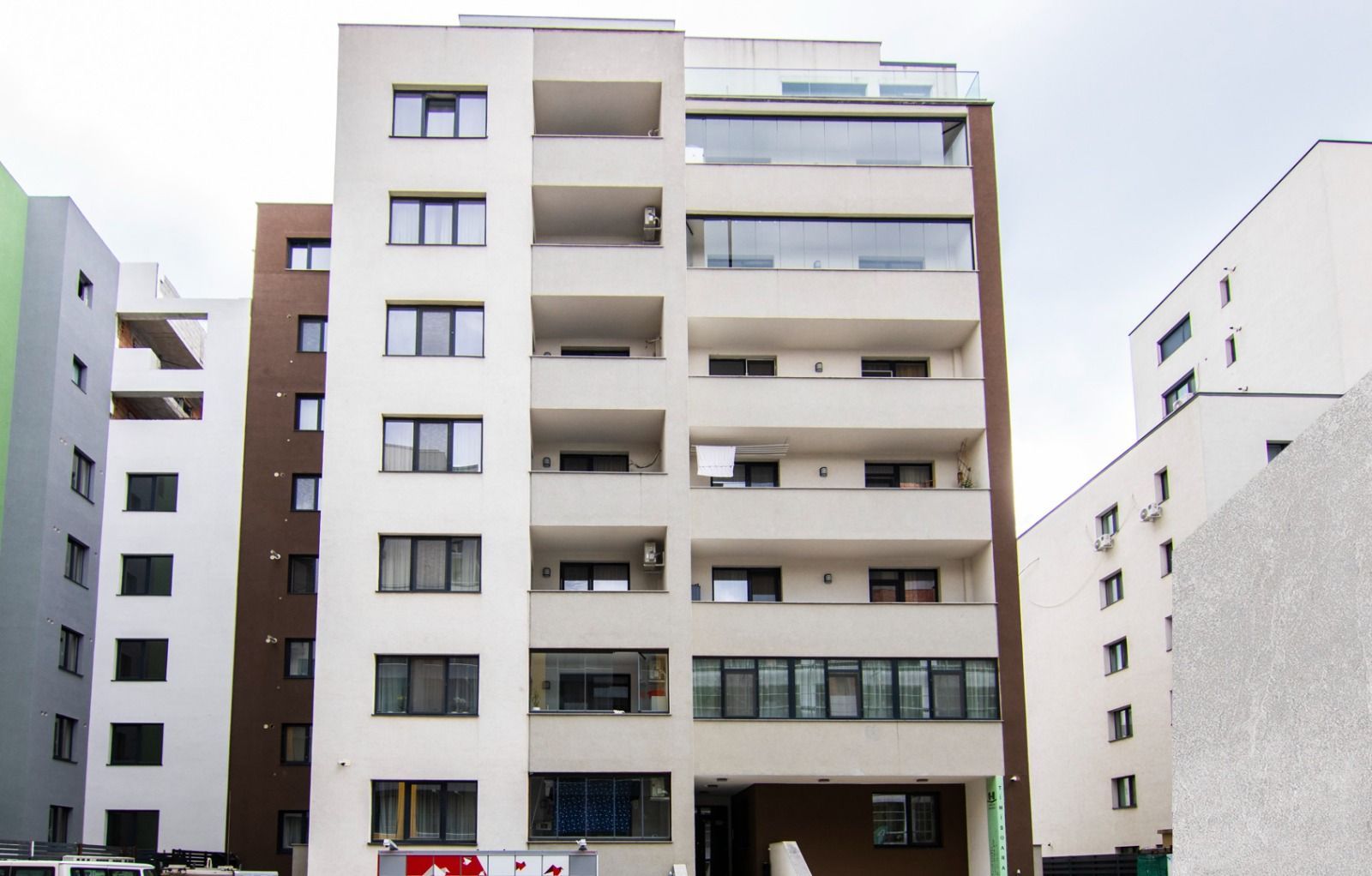 PENTHOUSE-DEOSEBIT, 4 CAMERE, 3 DORMITOARE, 3 BAI, 321mp utili, BLOC FINALIZAT - Poză 14