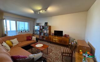 Apartament decomandat cu 3 camere in Florilor, strada Crinului - Poză 1