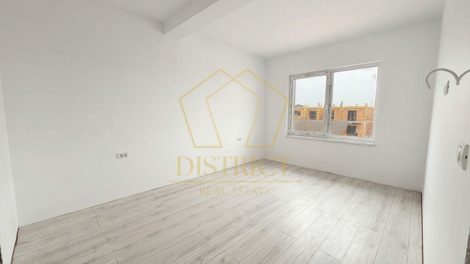 Duplex cu 4 camere despărțit prin camera tehnica | Mosnita Noua - Poză 6