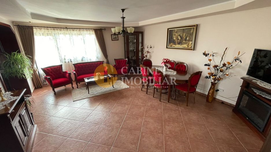 Vila Miroslava 5 camere - 1000 mp teren - mobilata - Poză 9