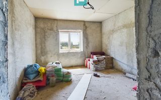 Casă nouă la gri în Secusigiu - Poză 20