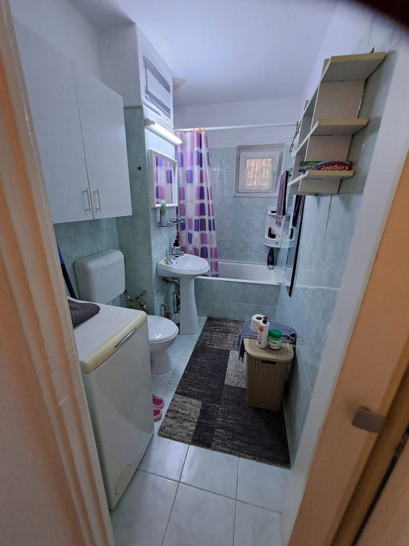 Apart 1 camera decomandat Sagului-Piata Doina - Poză 3