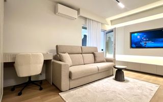 Apartament modern, recent renovat cu boxa si loc de parcare in centrul orasului! - Poză 1
