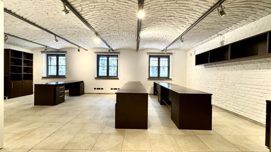 Spațiu de Birouri Elegant în Clădire Istorică Renovată – Piața Unirii, - Poză 13