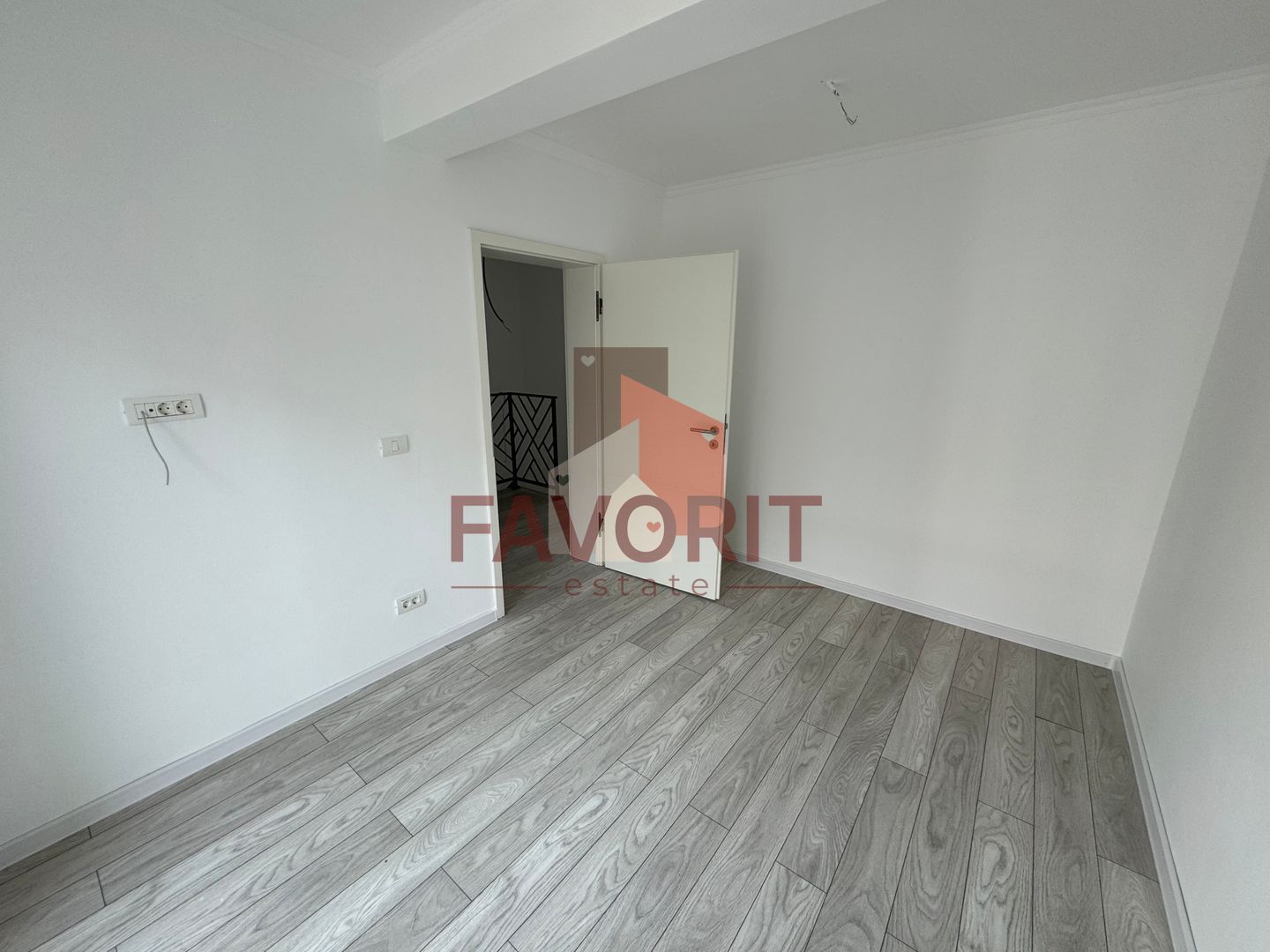 Finisaje la alegere. Vatra veche a satului. La asfalt - Poză 10