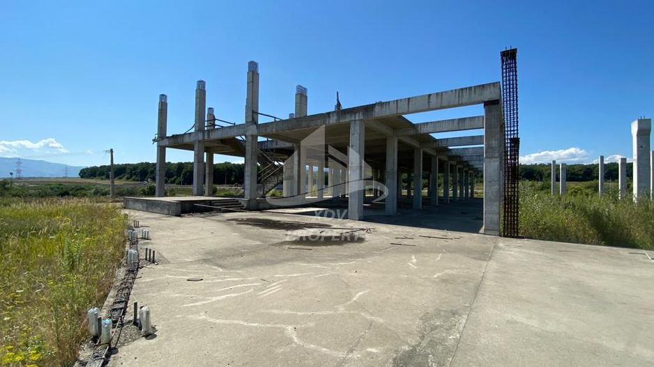 Constructie 3707 mp + Teren intravilan 8828 mp Sibiu /Selimbar - Poză 6