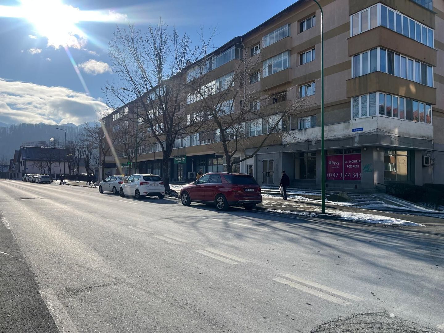 Super ocazie! Spațiu de închiriat, Brașov, cartier Noua,  20 euro/mp. - Poză 1