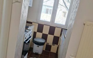 Apartament 2 Camere / Decomandat / et. 3/4 / # ( Dacia) - Poză 4