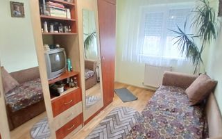 Apartament cu 3 camere decomandat | zona Vasile Aaron - Poză 6