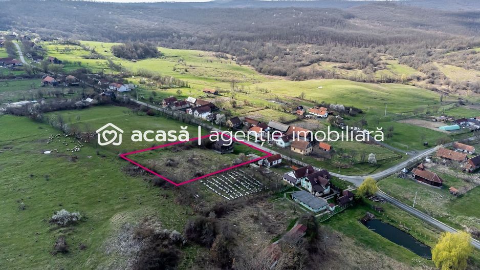 Cabană pe 3 niveluri - zonă spectaculoasă - Pătârș - COMISION 0% - Poză 2