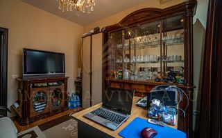 Casă Spațioasă în Palazu Mare – Ideală pentru Două Familii! - Poză 8