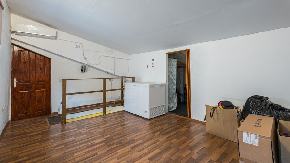 Casă cu 4 camere, anexă locuibilă și teren de 234 mp | Piața Sudului - Poză 20