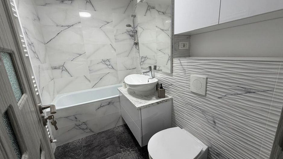 De închiriat Apartament decomandat cu doua camere in Lugoj - Poză 9