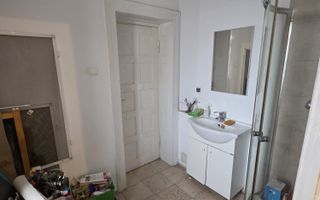 Spatiu, lumina si eleganta intr-un apartment interbelic - Poză 14