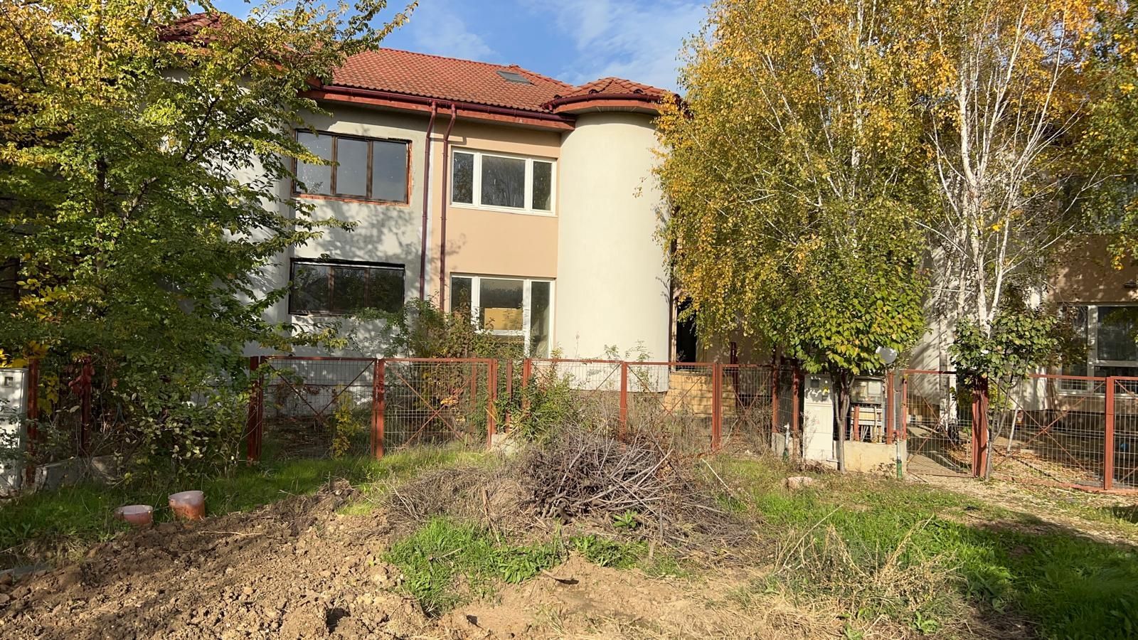 Casa la gri in Pipera  cu potential 1000 euro m2 - Poză 38