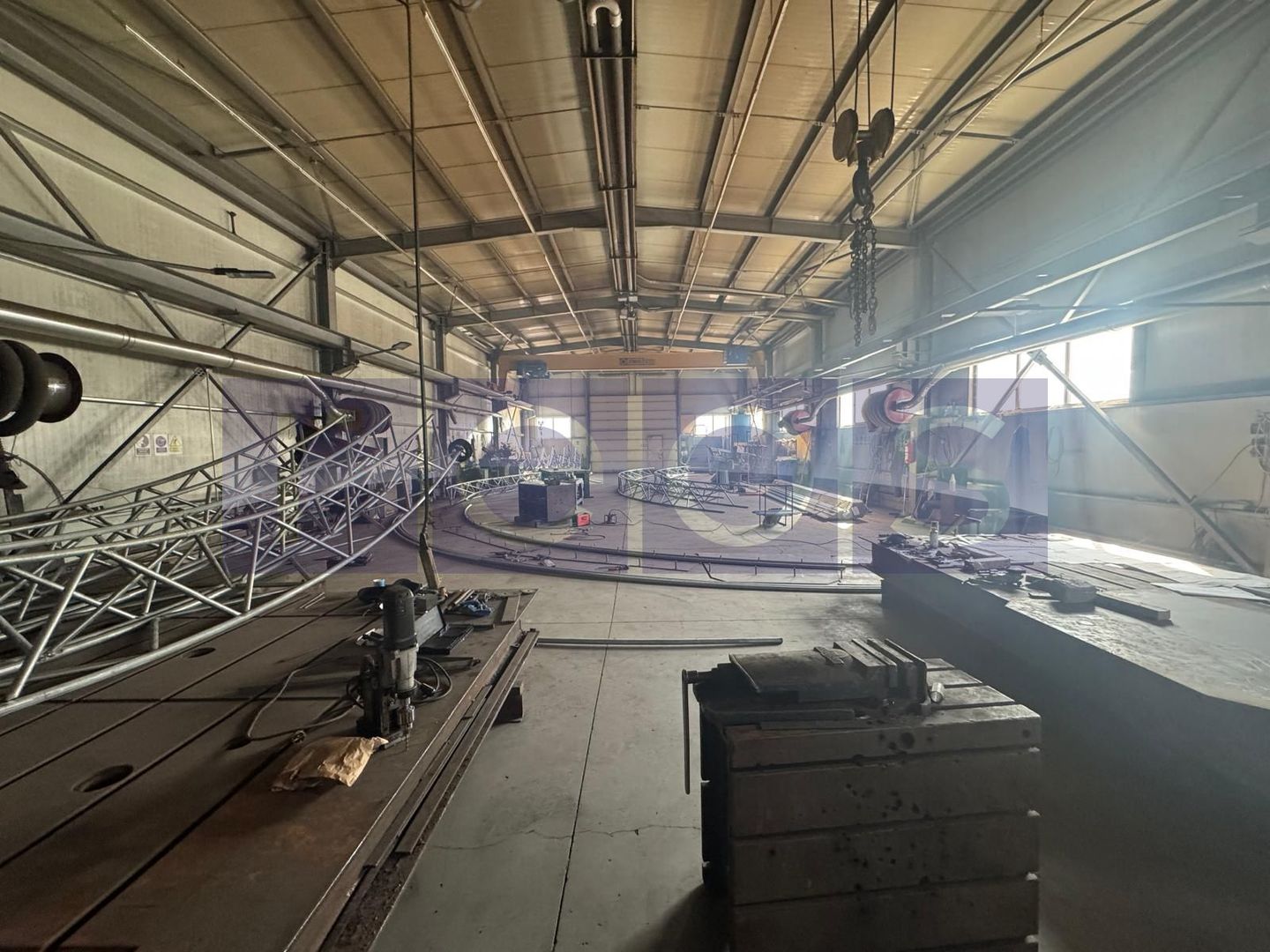 Hală industrială 374mp echipată | Pod rulant + utilaje | Crevedia - Poză 3