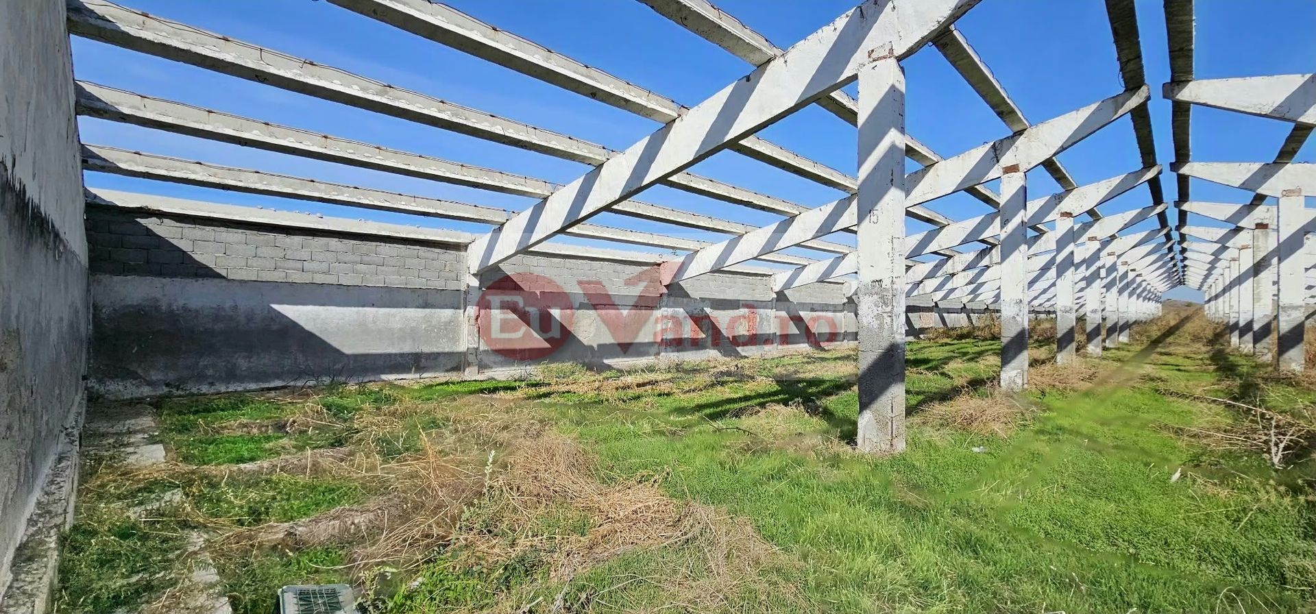 HALA INDUSTRIALA DE VANZARE, VANATORI, DN26, TEREN 3.500 MP – PRET 249.000E - Poză 2