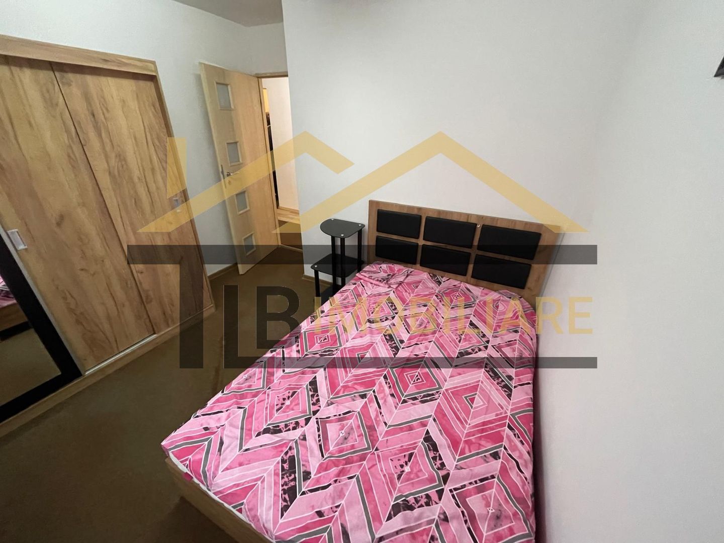 Apartament cu 2 camere, 55mp, Zona Corina - Poză 4