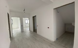Valu lui Traian (COD 07) Casă P+M cu 5 camere, teren de 517 mp - Poză 21