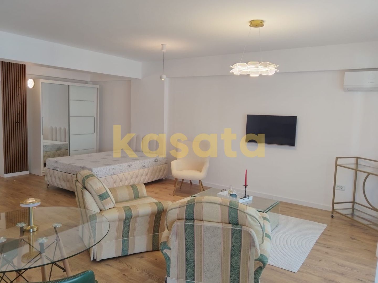 Studio mobilat de închiriat | Ivory | Balcon - Poză 6