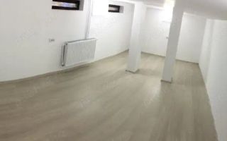 Inchiriere casa la curte pentru muncitori- Bucuresti, sector 5 - Poză 3