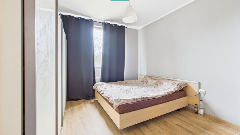 Vilă cu 8 camere în Săcălaz, Central - Poză 8