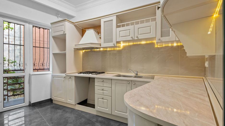Vila 432mp Calea Calarasi - Rezidential - Comercial - Poză 12