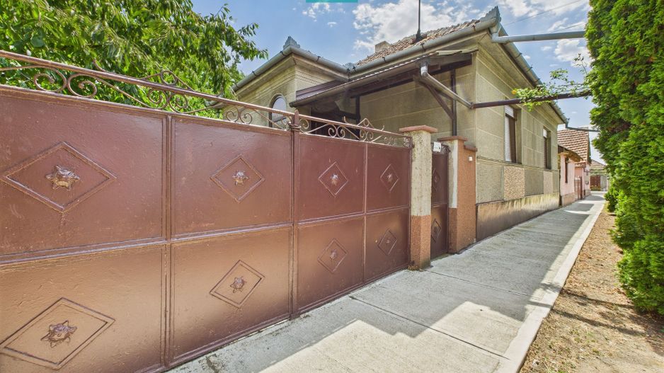 Casă, Com.Iratoșu.  Jud.Arad - Poză 1