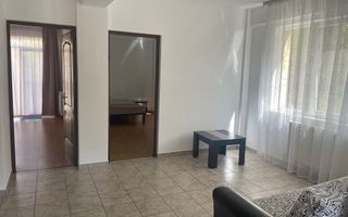 Apartament de 3 camere, 70mp, parcare, zona Negoiu - Poză 2