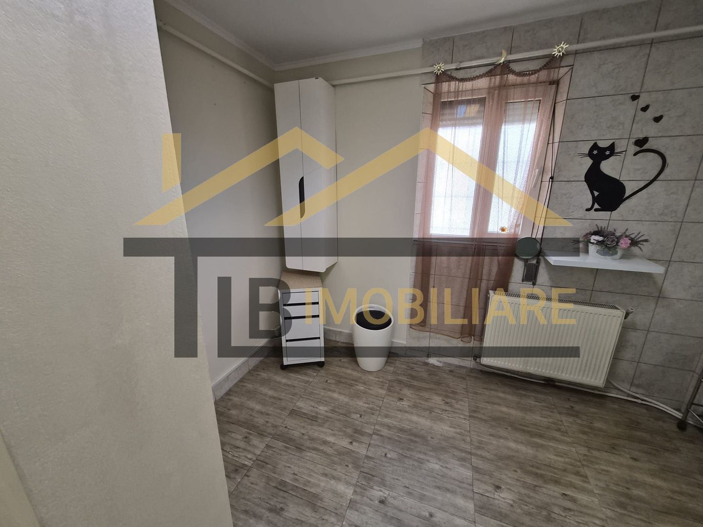 Spatiu de inchiriat, 30mp, cosmetica, Zona Pandurilor - Poză 5