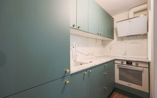 Apartament 95 mp pe Iuliu Maniu la casă, curte proprie inchisa - Poză 4