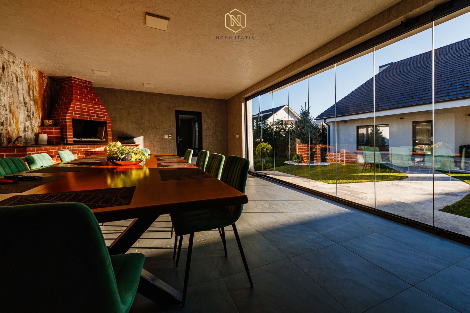 O Capodoperă Arhitecturală, Oferind Eleganță și Confort - Dumbravita - Poză 35