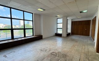 Spațiu comercial 493 mp utili | Locație centrală | Vizibilitate excelentă | - Poză 22