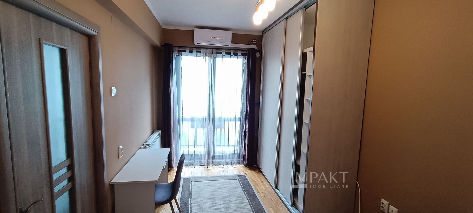Apartament cu 2 camere in Piata Mihai Viteazul - Poză 6