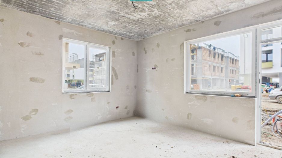 Apartament 3 camere cu curte proprie în Giroc - Poză 3