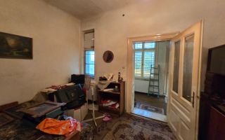 Apartament 4 camere, Zona Cetatii, Curte Comuna, Pivnita mare - Poză 4