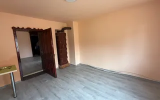 Casă de vânzare în Beclean - zona centrala - Poză 11