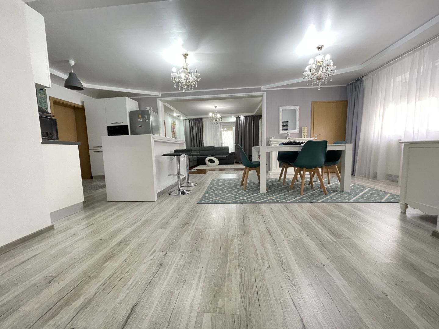 Casa de vanzare in zona Lipovei - Poză 3