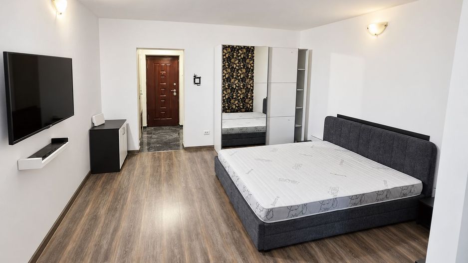 Apartament 1 camera SD 33 mp Podul de Piatra 350 euro - Poză 1