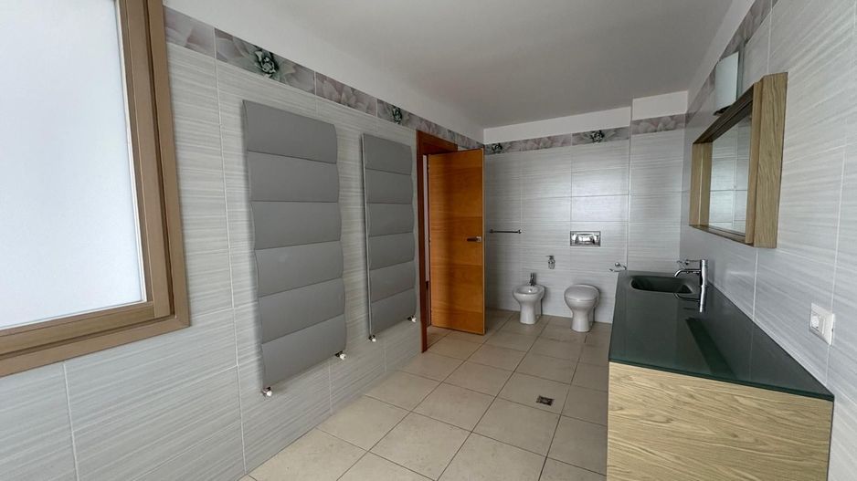 Vila de vanzare sau inchiriere zona Iancu de Hunedoara Baneasa - Poză 19
