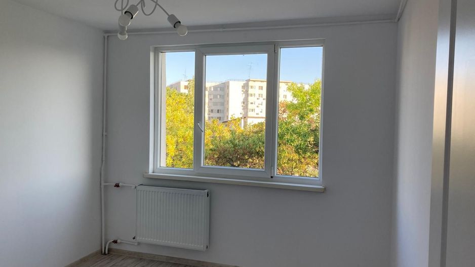 Apartament 2 camere, decomandat, Dristor - Poză 2