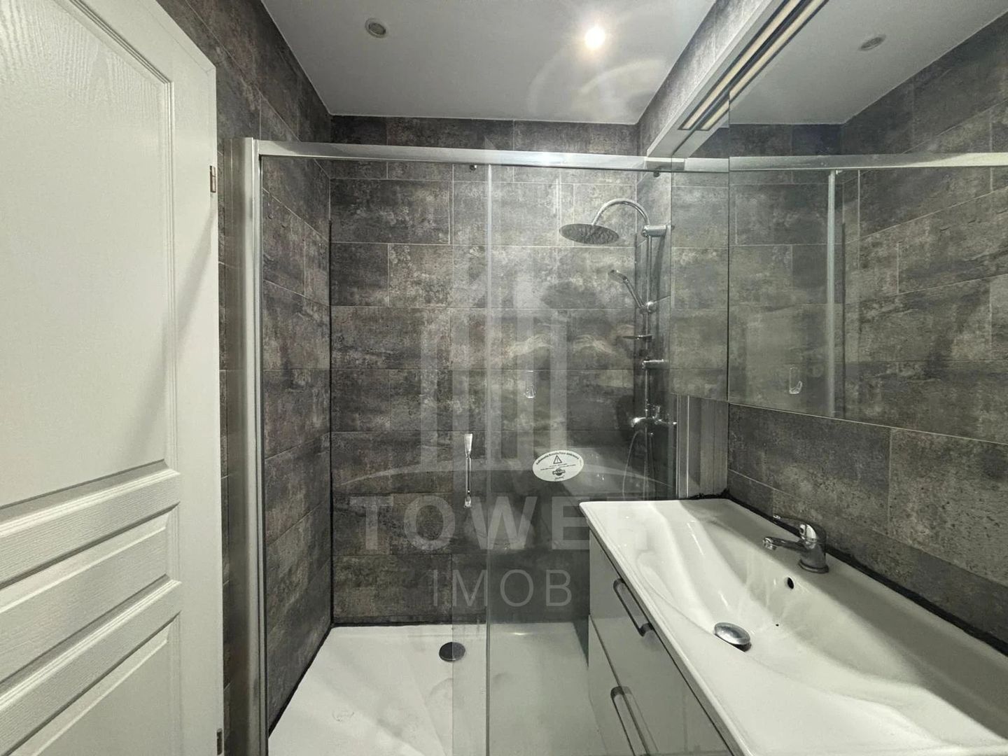 Vanzare  apartament cu 3 camere decomandat Lazaret, Sibiu! - Poză 8