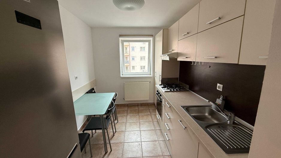 Apartament luminos 2 camere.  Cu Centrala. Complex Confort Park. Delta Vacaresti - Poză 5
