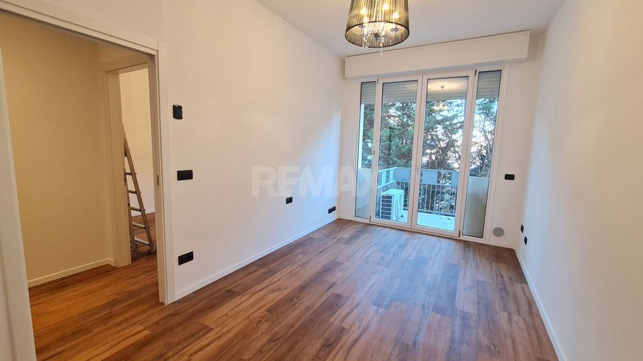 Apartament de vânzare în Abano Terme, Italia – 50 m², complet renovat! - Poză 2