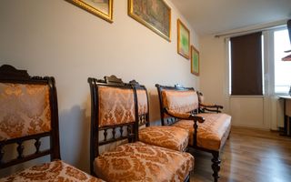 Pensiune cu 12 camere in Baile 1 Mai - Poză 9